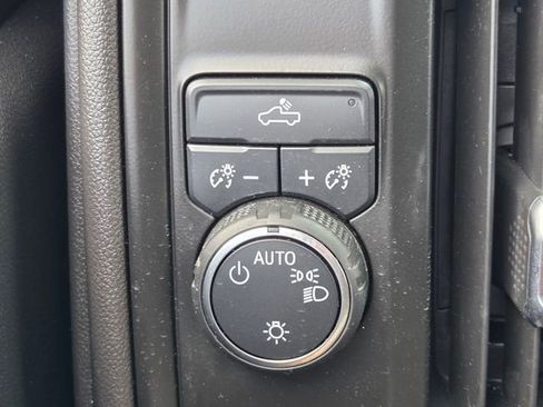 Used 2022 Chevrolet Silverado 1500 Custom image 21