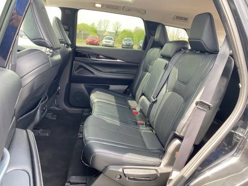 Used 2023 INFINITI QX60 Pure AWD/4WD image 18