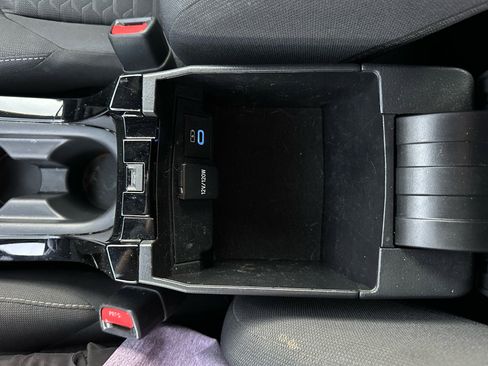 Used 2022 Toyota Corolla SE image 48