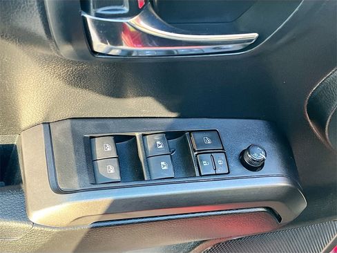 Used 2021 Toyota Tacoma TRD Sport image 17