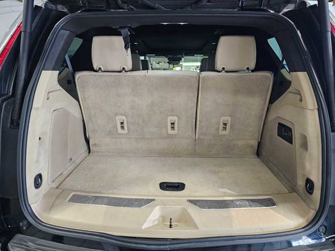 Used 2023 Cadillac Escalade Premium Luxury w/ Performance Package AWD/4WD image 17