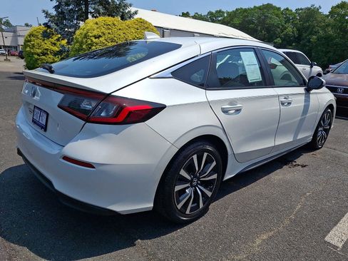 Certified 2024 Honda Civic EX-L image 6