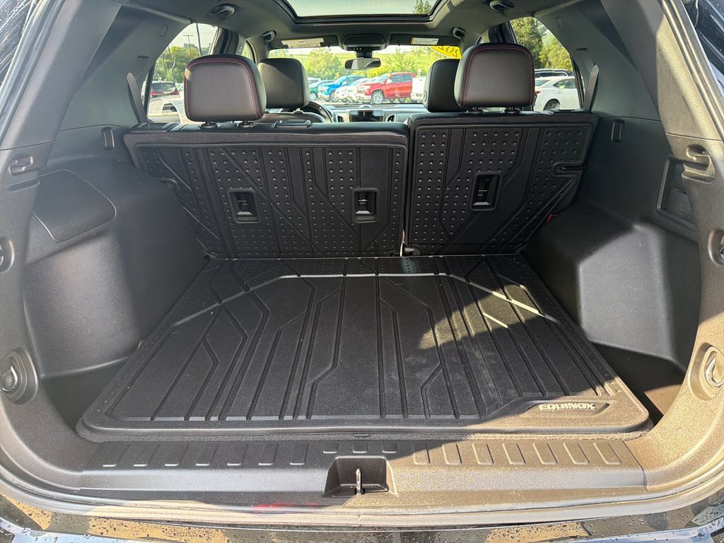 Certified 2022 Chevrolet Equinox RS w/ RS Leather Package AWD/4WD image 14