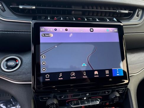 New 2025 Jeep Grand Cherokee L Limited w/ Black Appearance Package image 27