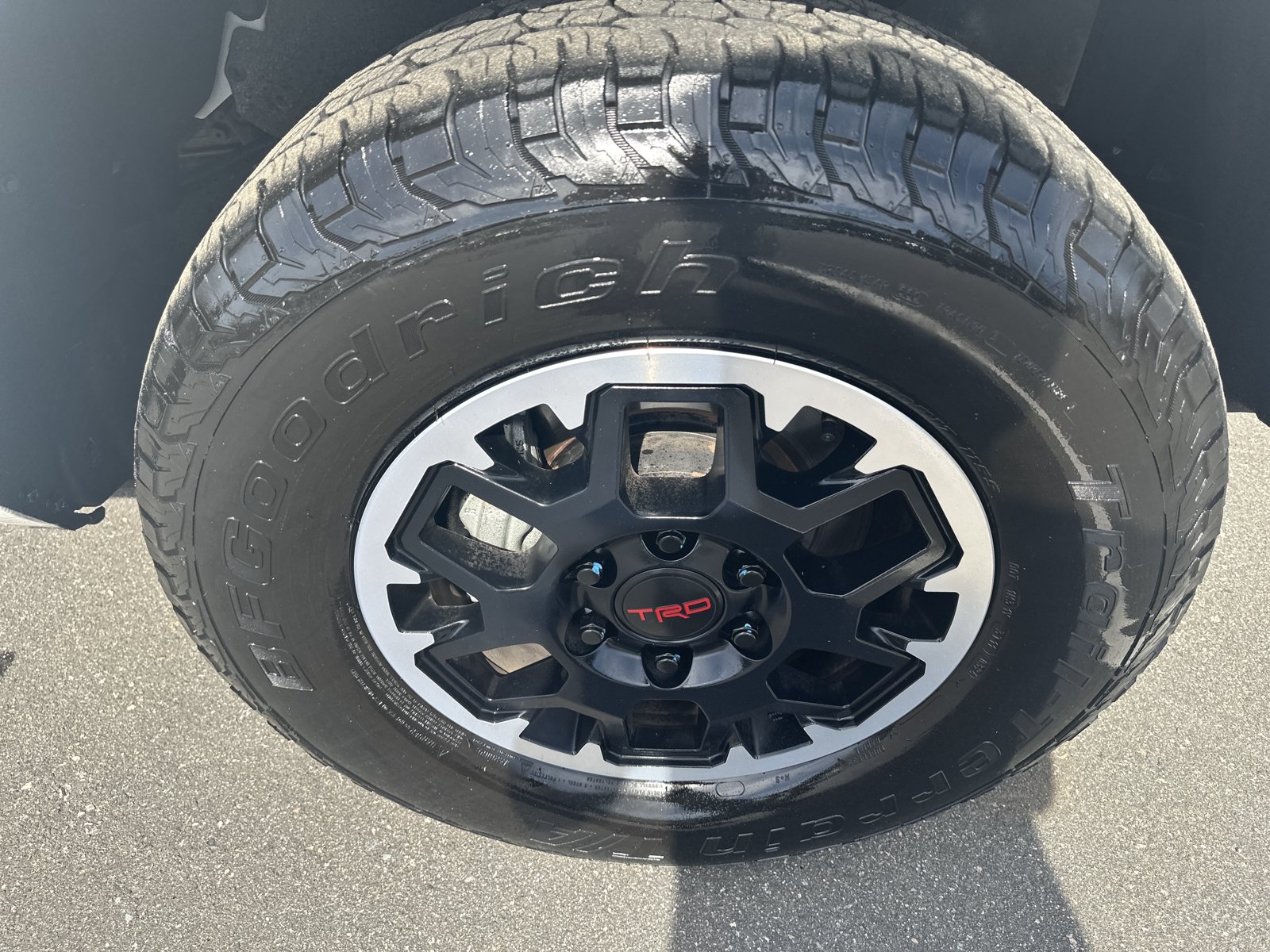Used 2024 Toyota Tacoma TRD Off-Road AWD/4WD image 34