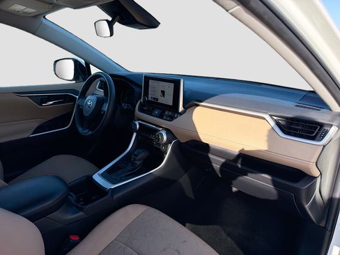 Used 2024 Toyota RAV4 XLE FWD image 13