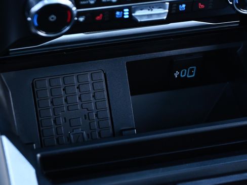 Used 2026 Ford F450 Platinum w/ Platinum Plus Package image 26