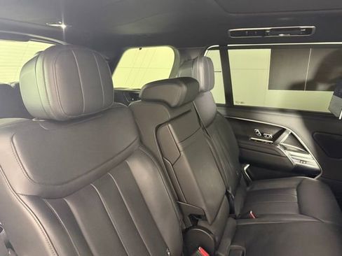 Used 2023 Land Rover Range Rover Long Wheelbase Autobiography image 31