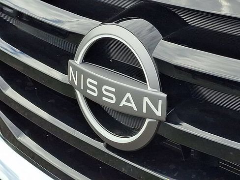 Used 2024 Nissan Pathfinder S AWD/4WD image 18