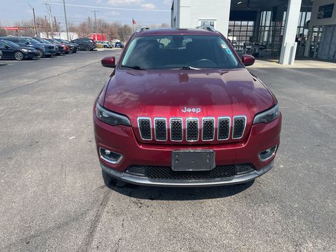 Used 2019 Jeep Cherokee Limited image 8