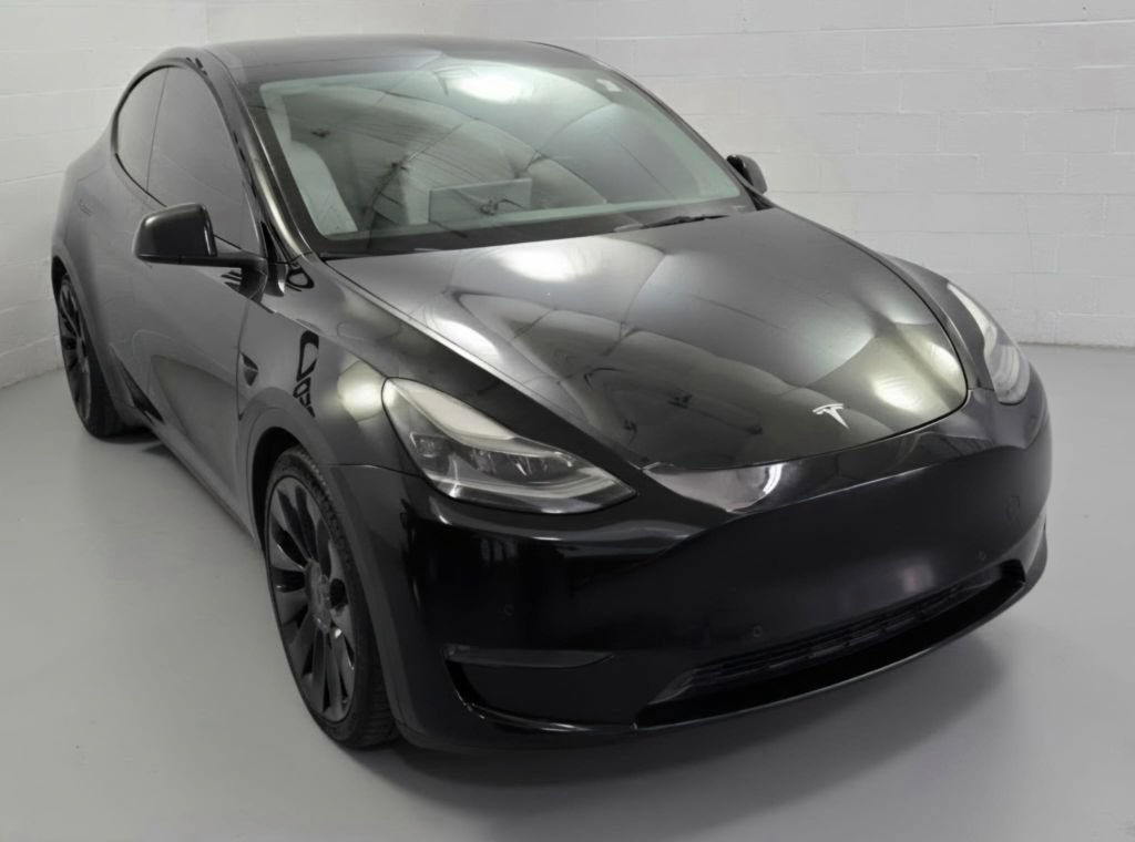 Used 2022 Tesla Model Y Performance AWD/4WD image 4