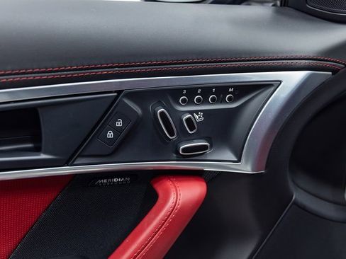 Used 2022 Jaguar F-TYPE R-Dynamic image 12