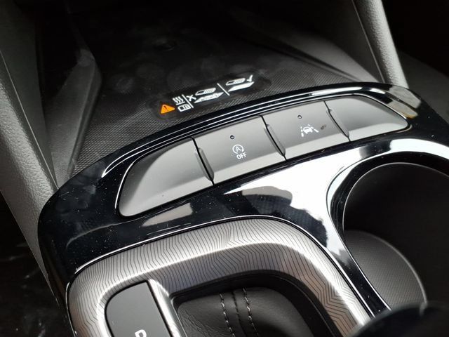 Used 2026 Buick Envista Sport Touring w/ Convenience I Package FWD image 32