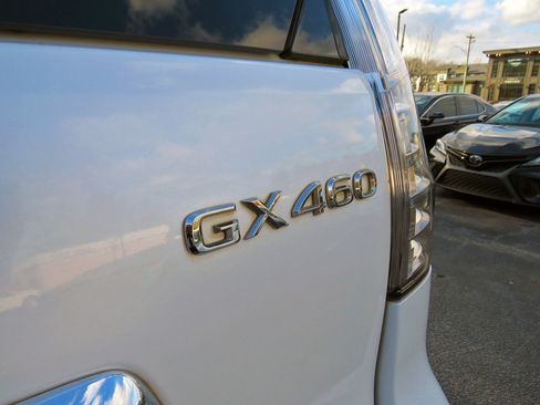 Used 2016 Lexus GX 460 w/ Premium Package image 14