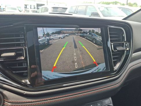 Used 2023 Dodge Durango GT AWD/4WD image 31