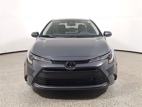 Used 2025 Toyota Corolla LE w/ Convenience Package image 3