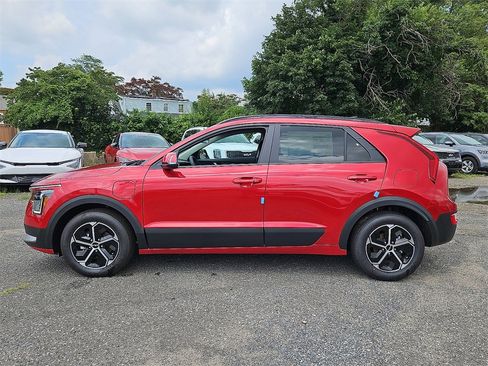 New 2025 Kia Niro EX w/ EX Cold Weather Package image 4