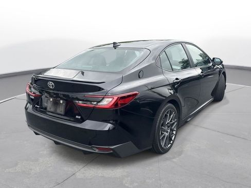 Certified 2025 Toyota Camry SE w/ Convenience Package FWD image 6