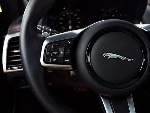 Used 2023 Jaguar F-TYPE R-Dynamic AWD/4WD image 17