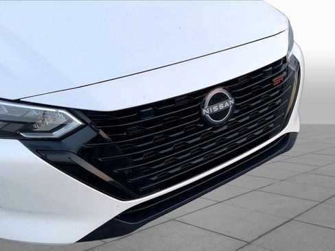 Used 2025 Nissan Sentra SR w/ Midnight Edition FWD image 28