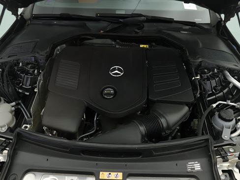 Used 2023 Mercedes-Benz C 300 Sedan image 24