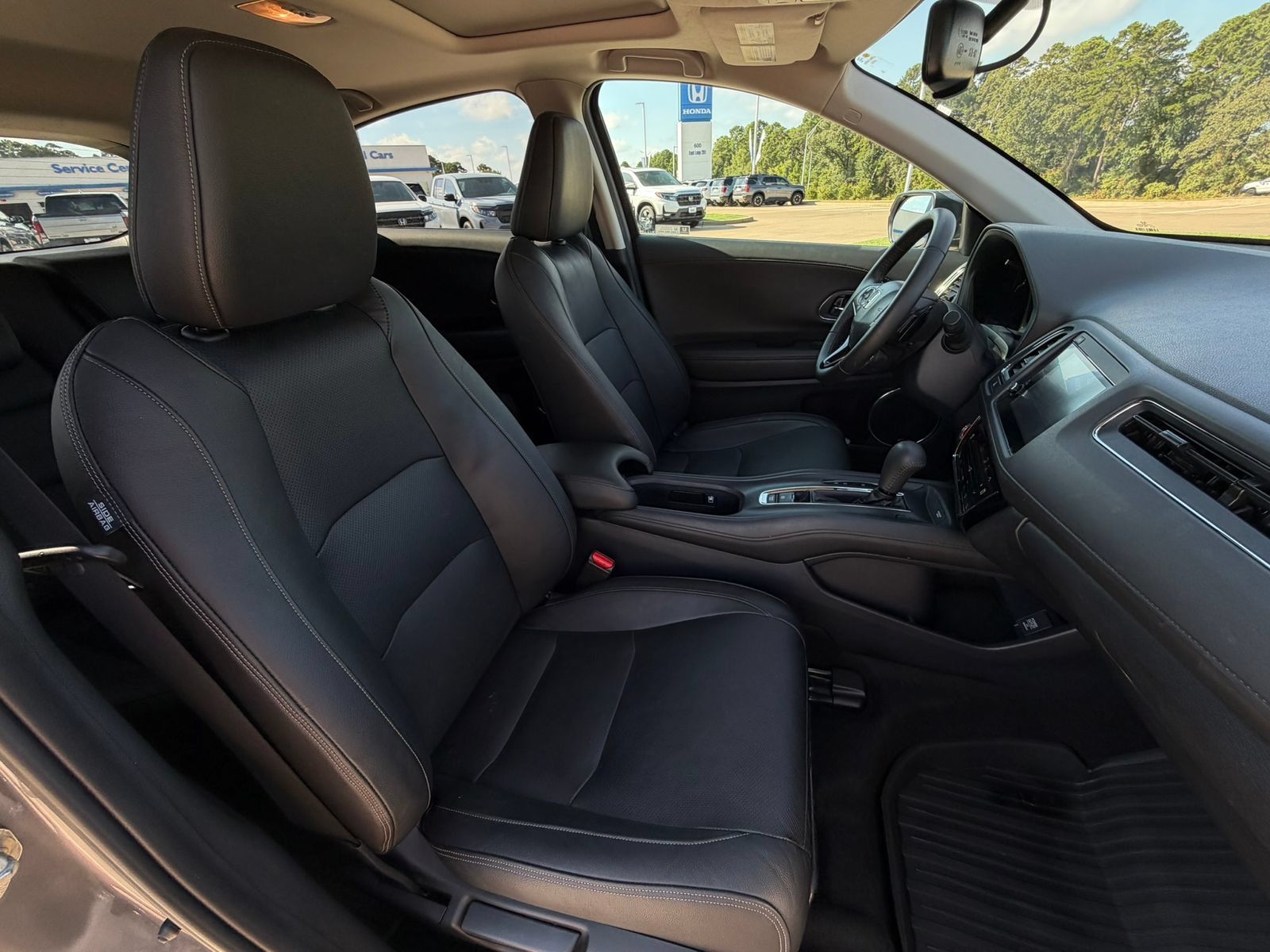 Used 2022 Honda HR-V EX-L image 13