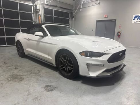 Used 2020 Ford Mustang Premium RWD image 3