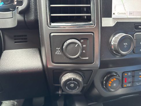 Used 2019 Ford F150 XLT w/ Equipment Group 302A Luxury image 18