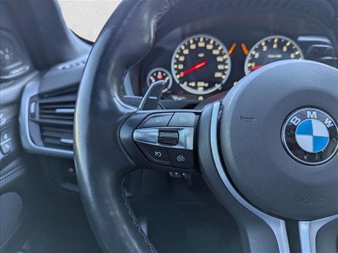 Used 2017 BMW X5 M image 13