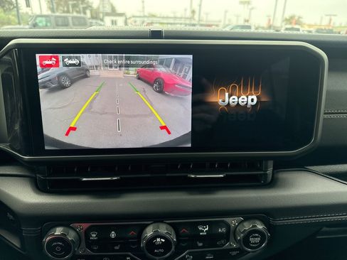 Certified 2024 Jeep Wrangler Sahara w/ Technology Group image 24