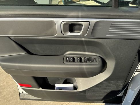 New 2026 Hyundai Santa Fe SE image 19