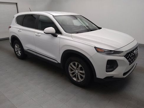 Used 2020 Hyundai Santa Fe SE image 11