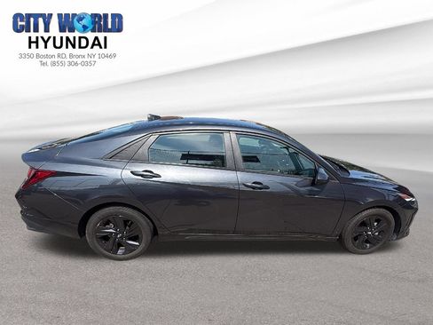 Used 2021 Hyundai Elantra SEL w/ Convenience Package FWD image 6