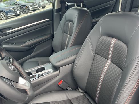 New 2026 Nissan Altima 2.5 SR AWD/4WD image 13
