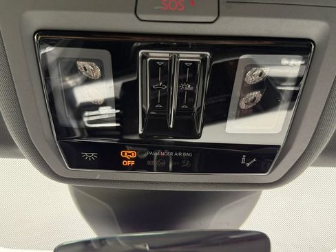 Used 2023 Audi Q4 e-tron Premium Plus w/ Premium Plus AWD/4WD image 19