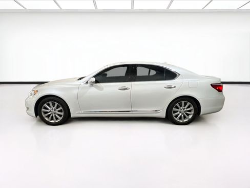 Used 2010 Lexus LS 460 AWD w/ Comfort Pkg image 24