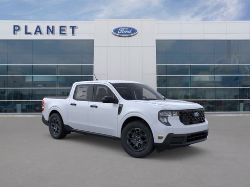 New 2026 Ford Maverick XLT w/ XLT Luxury Package FWD image 9