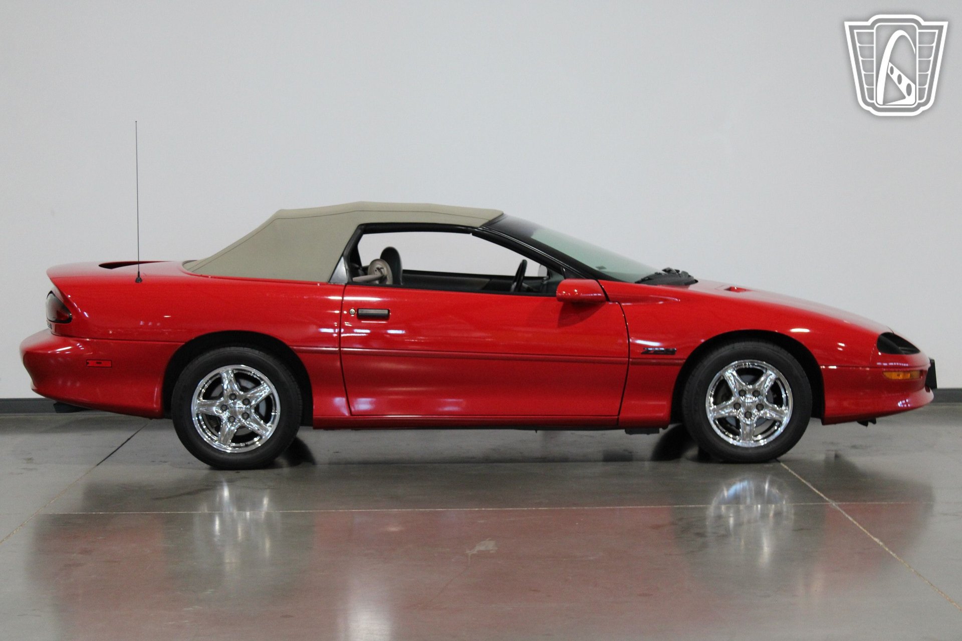 Used 1997 Chevrolet Camaro Z28 w/ Preferred Equipment Group 2 RWD image 15
