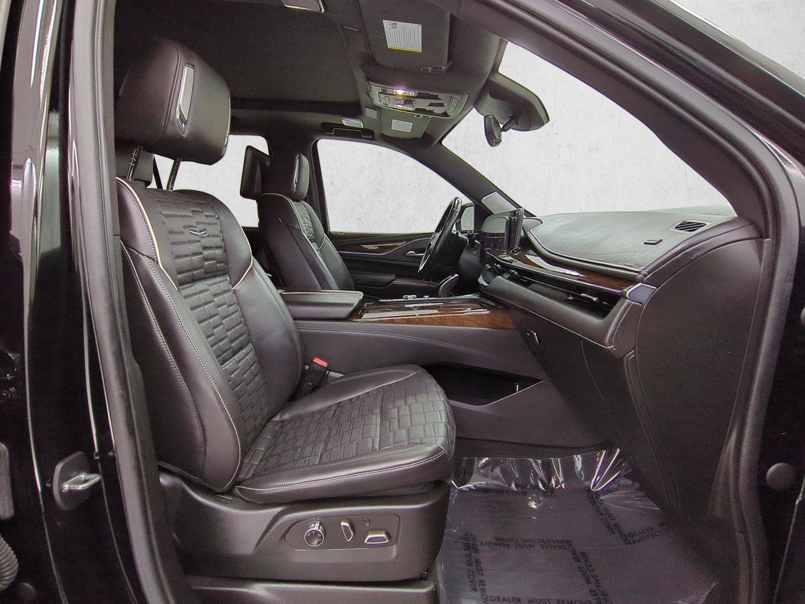 Used 2021 Cadillac Escalade Premium Luxury Platinum AWD/4WD image 25