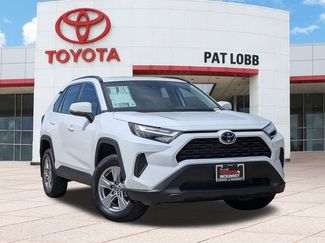 Used 2025 Toyota RAV4 XLE video 1