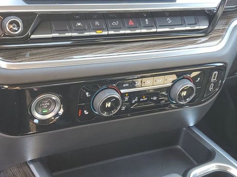 Used 2023 Chevrolet Silverado 1500 LT Trail Boss w/ Protection Package image 19