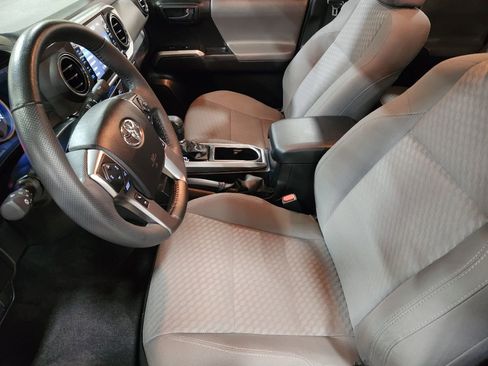 Used 2022 Toyota Tacoma SR5 image 28