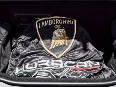 Used 2021 Lamborghini Huracan EVO RWD image 20