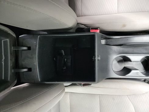 Used 2019 Hyundai Elantra SE image 28