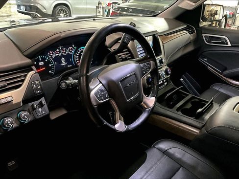 Used 2019 GMC Yukon Denali w/ Open Road Package image 18
