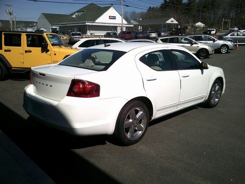 Used 2011 Dodge Avenger Mainstreet FWD image 7