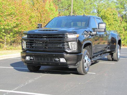 Used 2020 Chevrolet Silverado 3500 High Country image 9