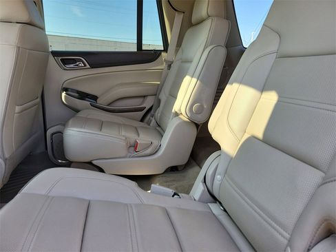 Used 2018 GMC Yukon Denali image 11