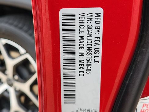 Used 2025 Jeep Compass Limited image 39