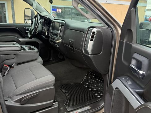 Used 2015 Chevrolet Silverado 2500 LT w/ LT Convenience Package AWD/4WD image 16